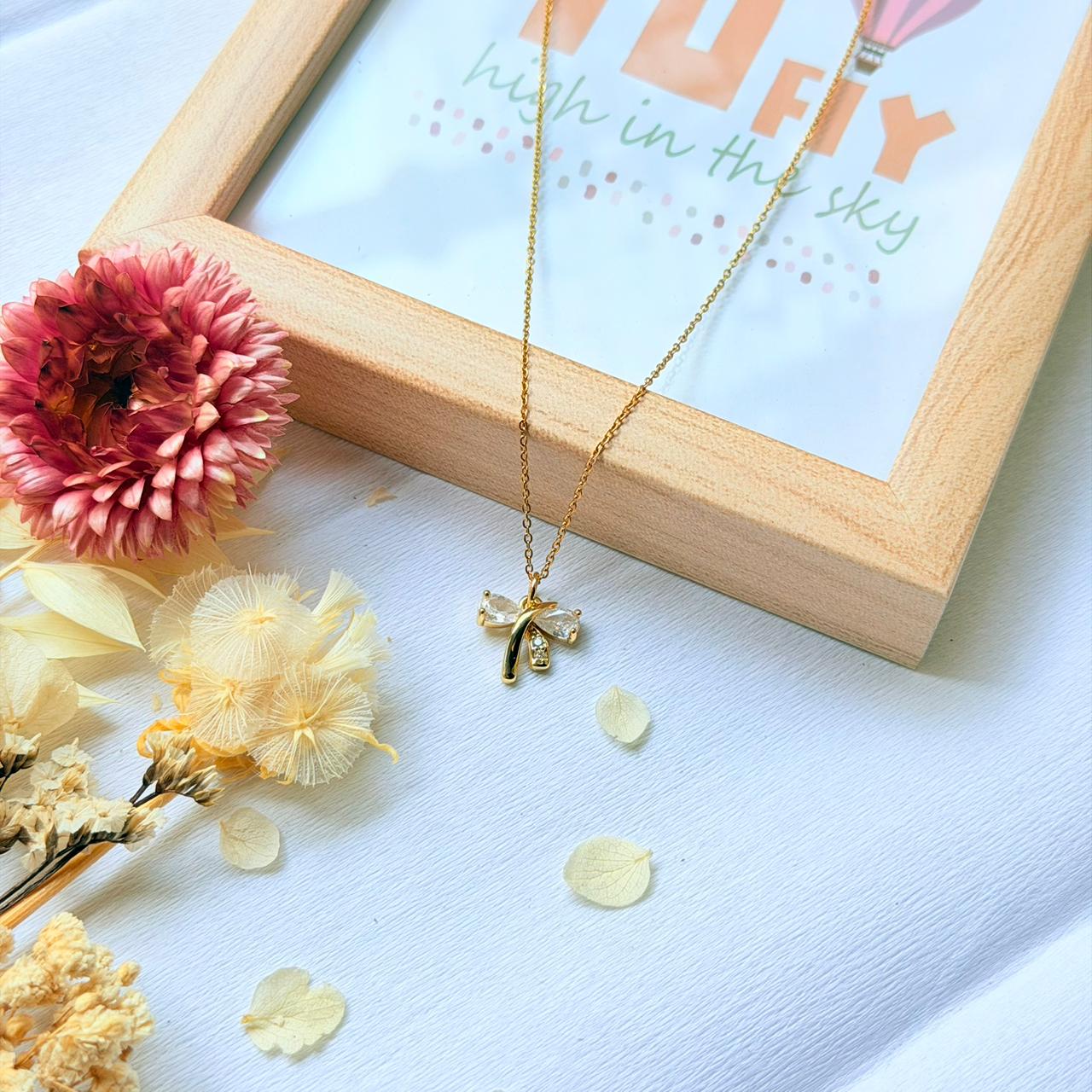 Daimond Bow Design Locket