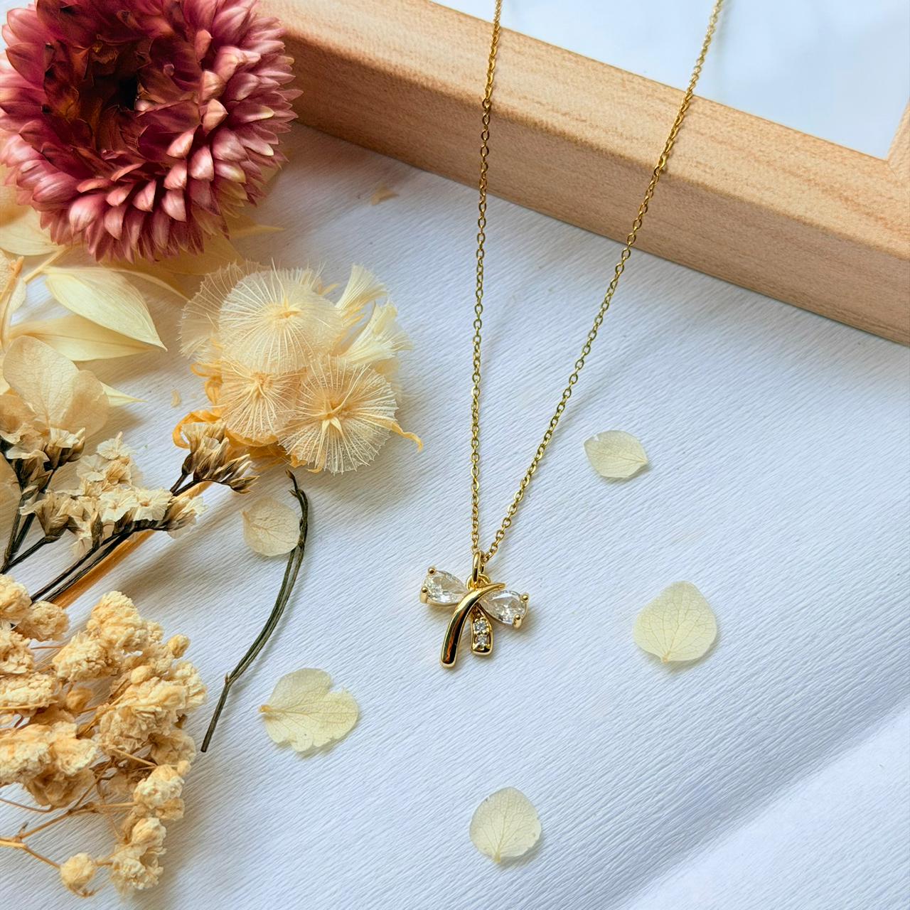 Daimond Bow Design Locket